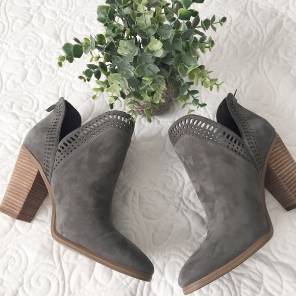 Vince Camuto Shoes - Vince Camuto | Leather Ankle Bootie Philena NWOB